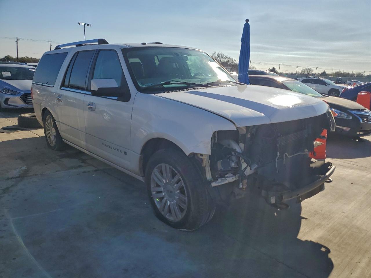 Lincoln Navigator L Image 3