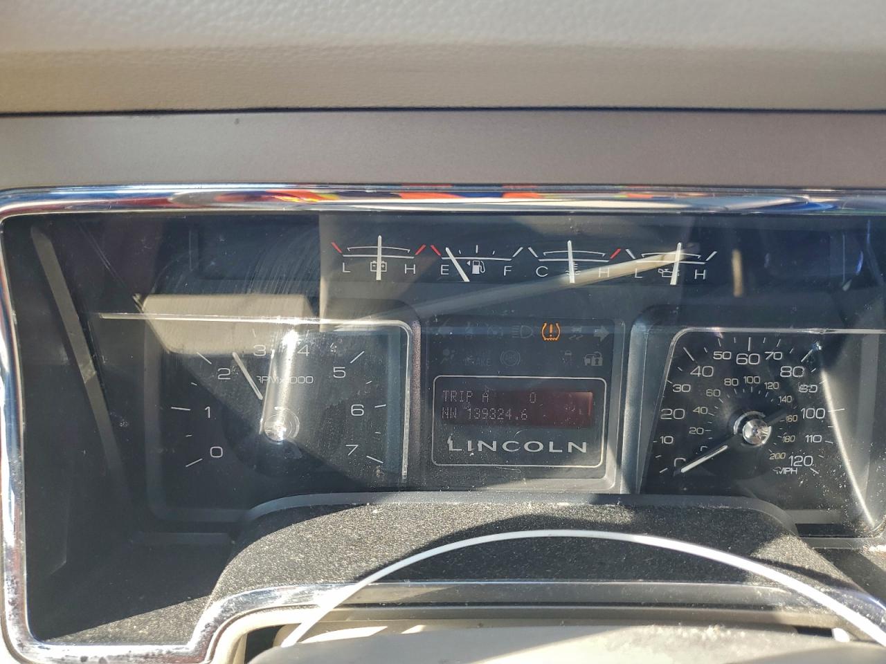 Lincoln Navigator L Image 12