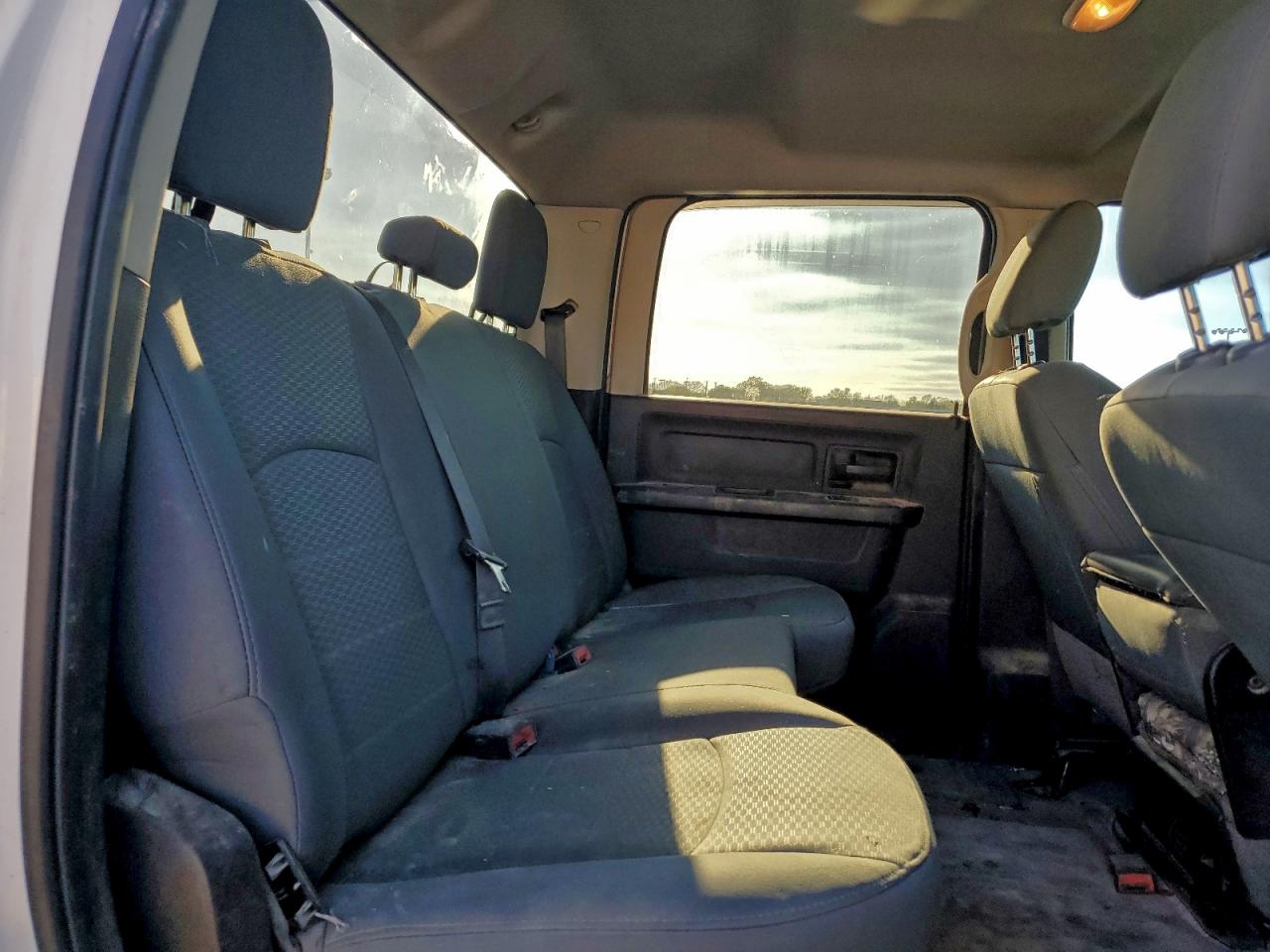 Ram 2500 St Image 11