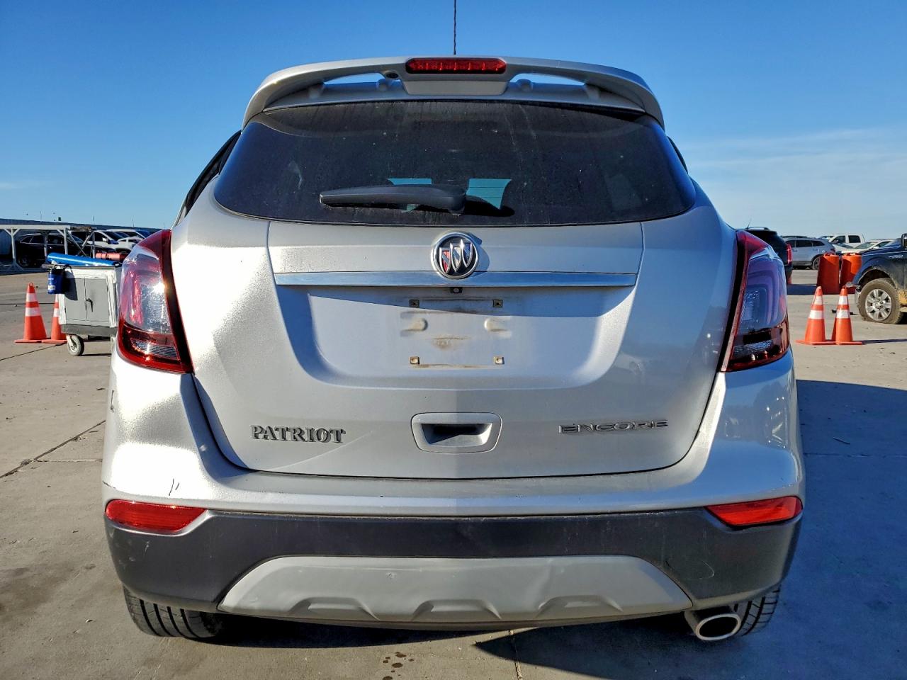 Buick Encore Sport Touring Image 7