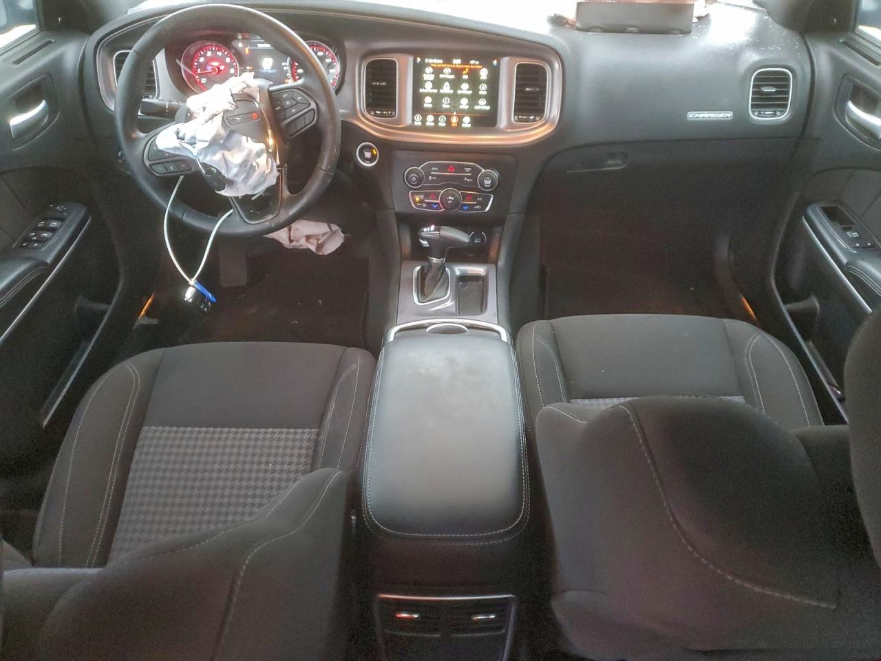 Dodge Charger Sxt Image 9