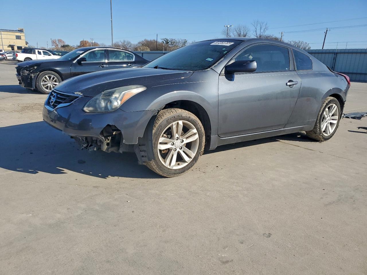 Nissan Altima S Image 1