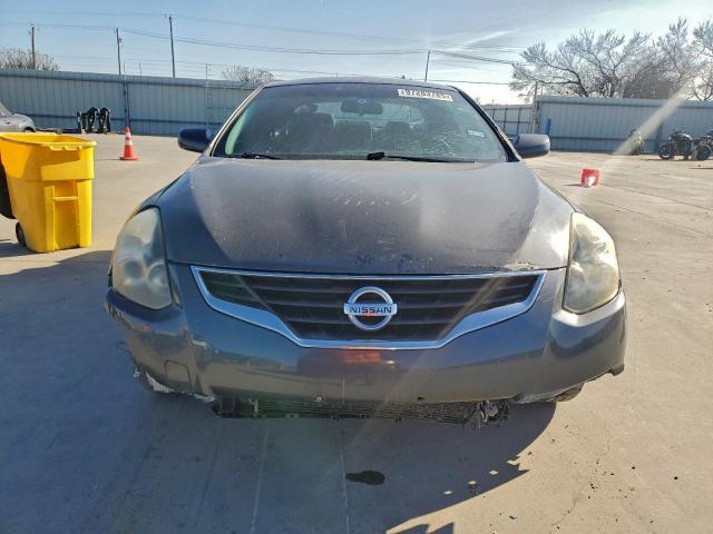 Nissan Altima S Image 2
