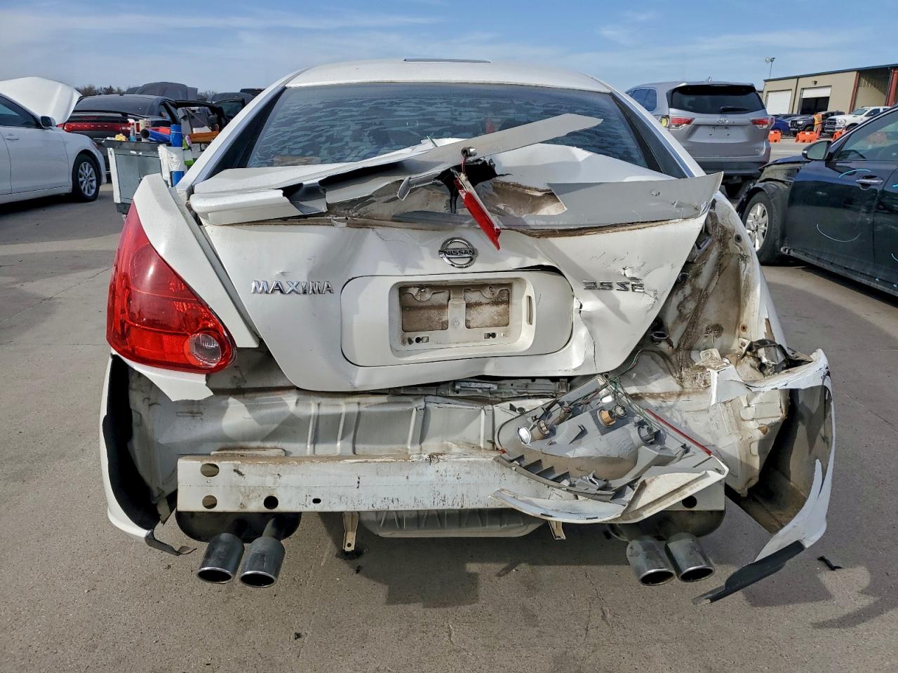 Nissan Maxima Se Image 3