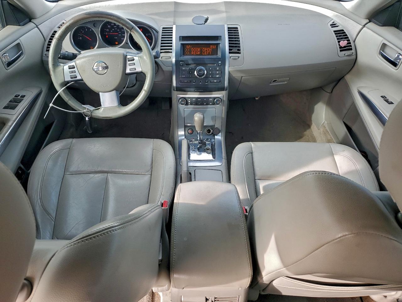 Nissan Maxima Se Image 4