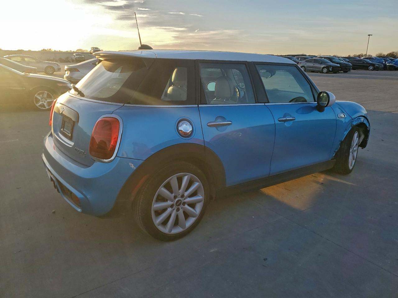 MINI Cooper S Image 5