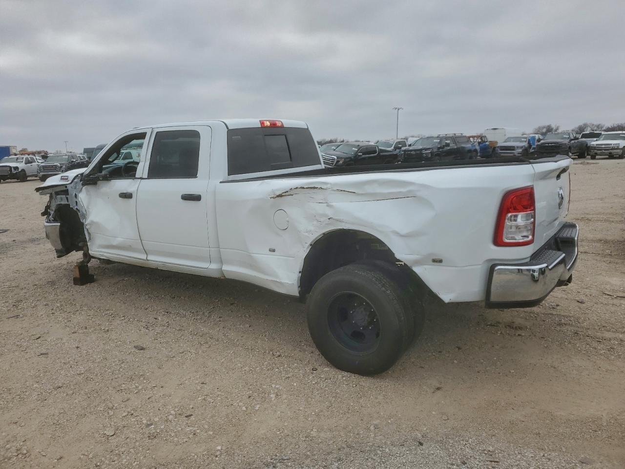 Ram 3500 Tradesman Image 5