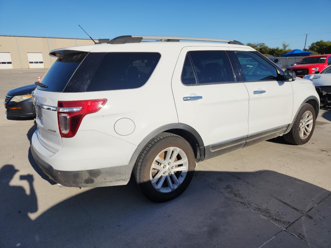 Ford Explorer Xlt Image 7