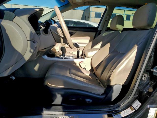 Nissan Altima 2.5 Image 2