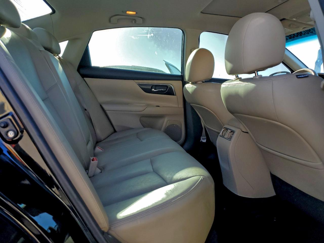 Nissan Altima 2.5 Image 12