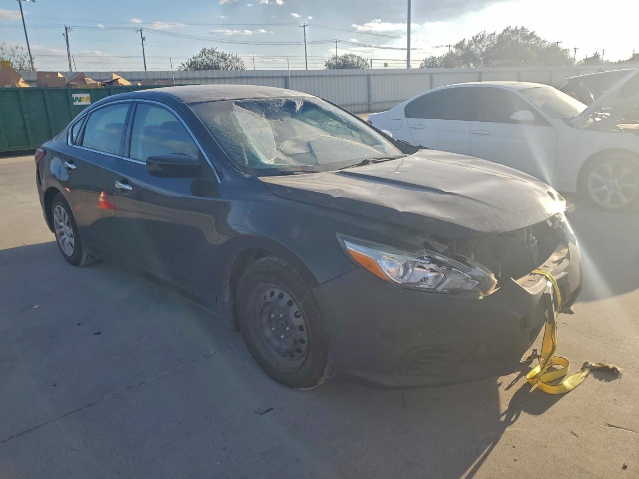 Nissan Altima 2.5 Image 2