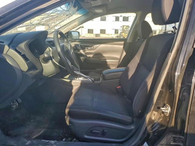 Nissan Altima 2.5 Image 6