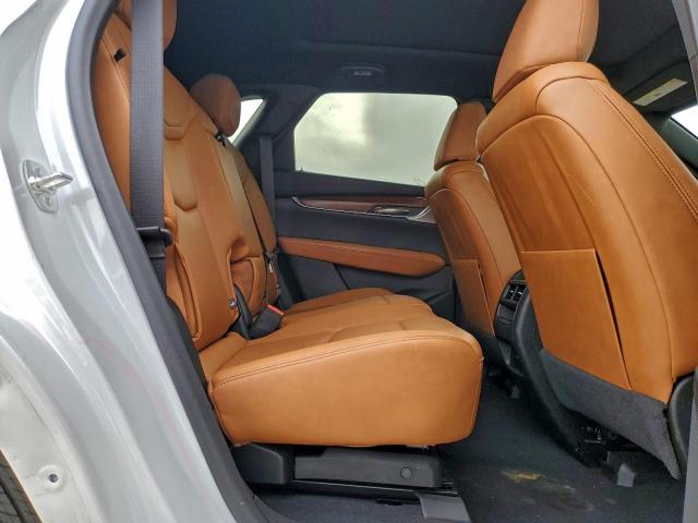 Cadillac XT5 Premium Luxury Image 11