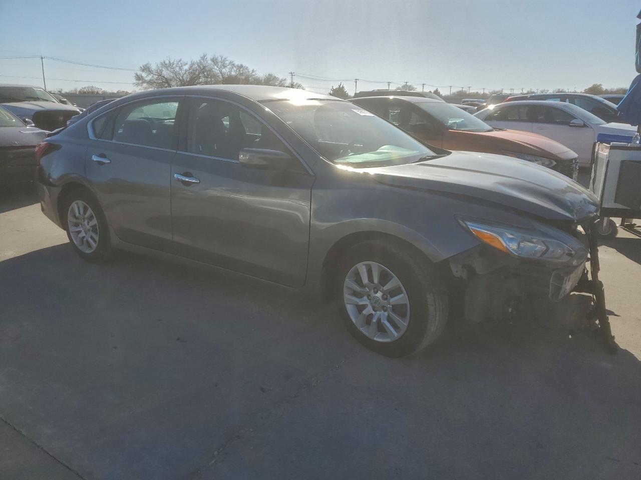 Nissan Altima 2.5 Image 4