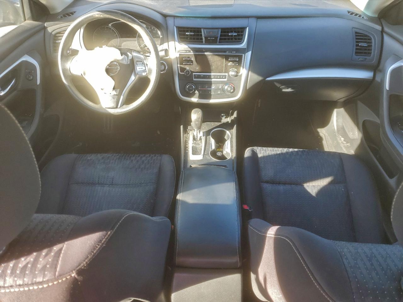 Nissan Altima 2.5 Image 10