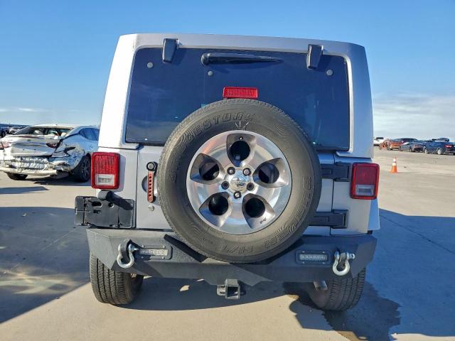 Jeep Wrangler Sahara Image 2