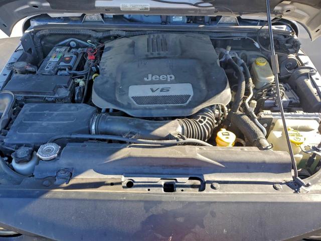 Jeep Wrangler Sahara Image 9