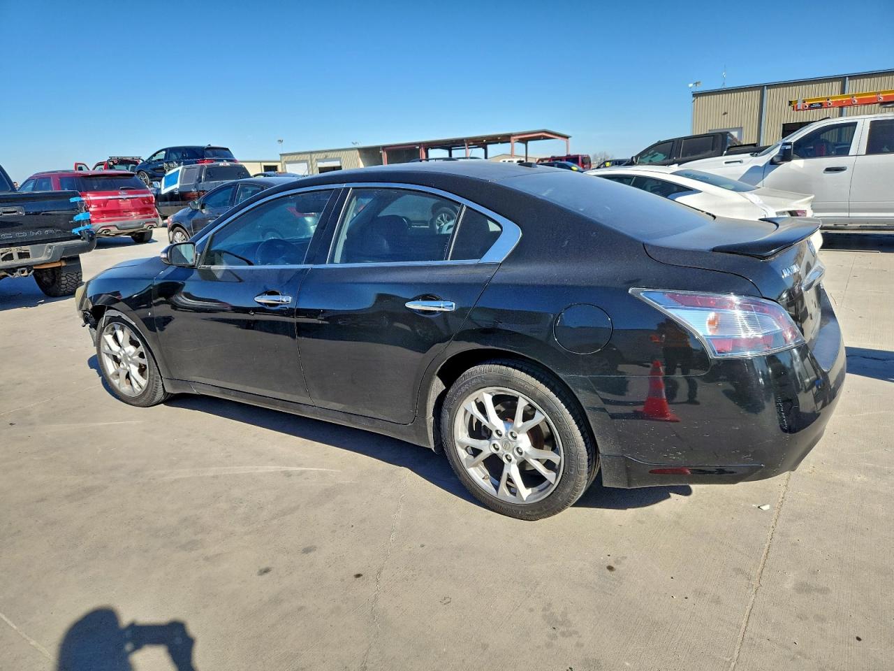 Nissan Maxima S Image 6