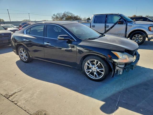 Nissan Maxima S Image 8