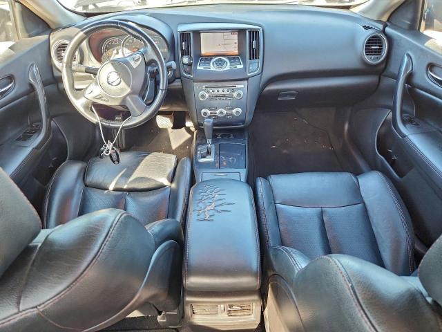 Nissan Maxima S Image 10