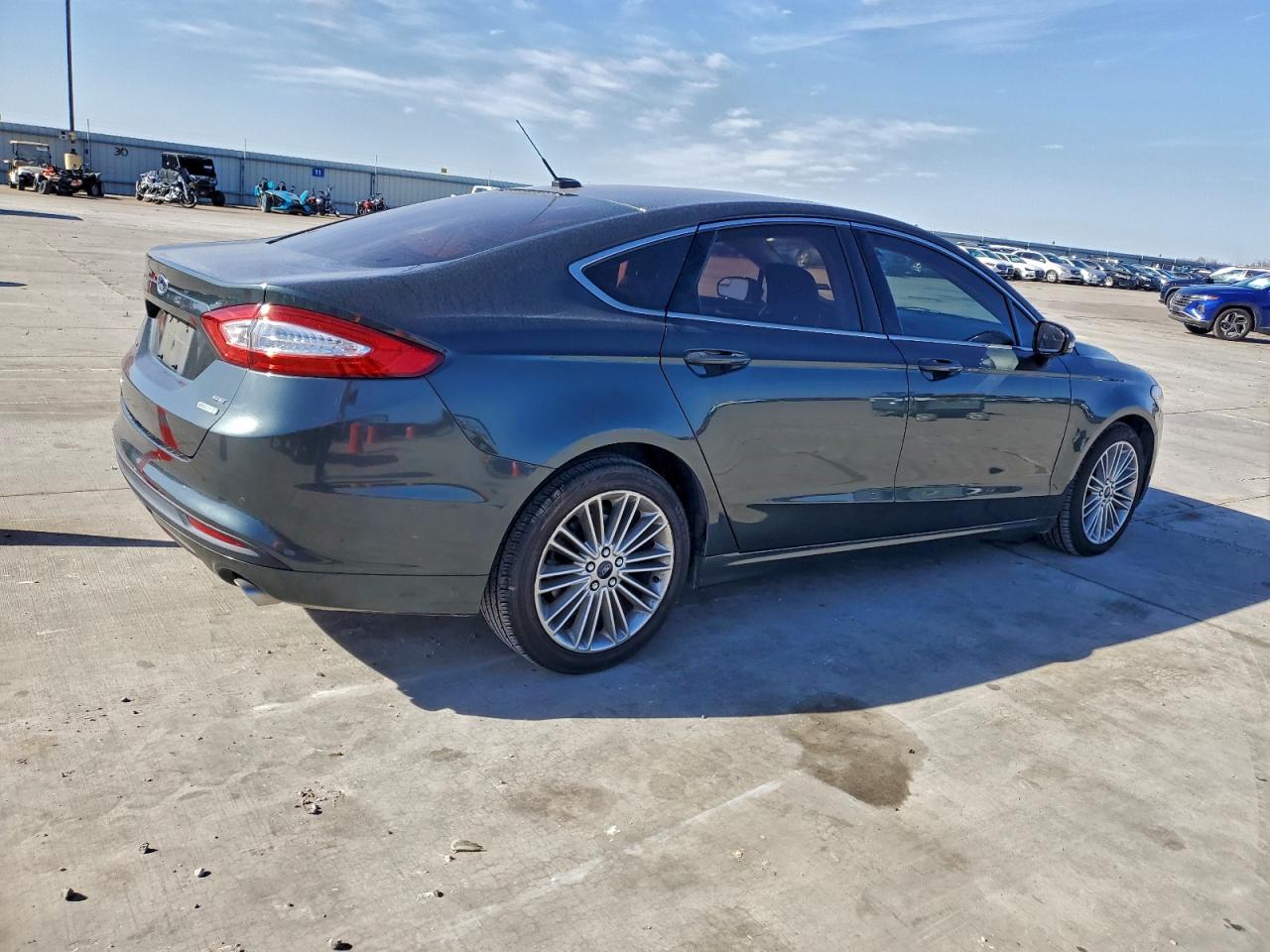 Ford Fusion Se Image 6