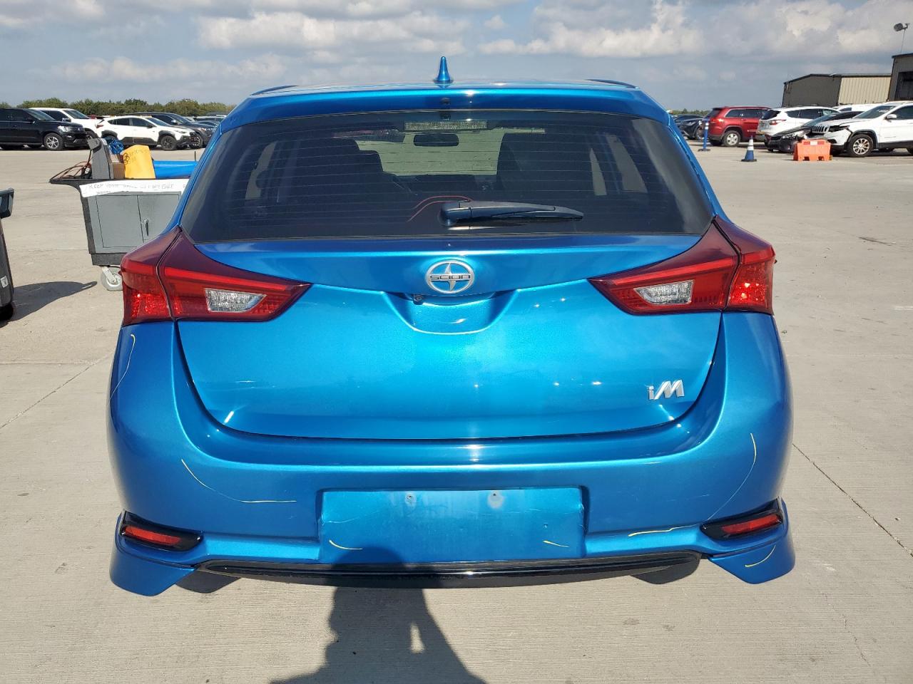 Toyota Scion Image 12