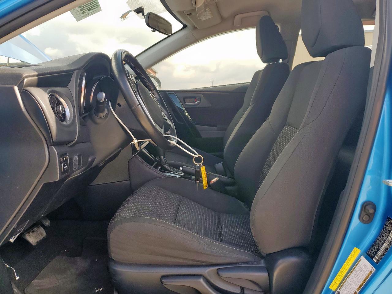 Toyota Scion Image 7