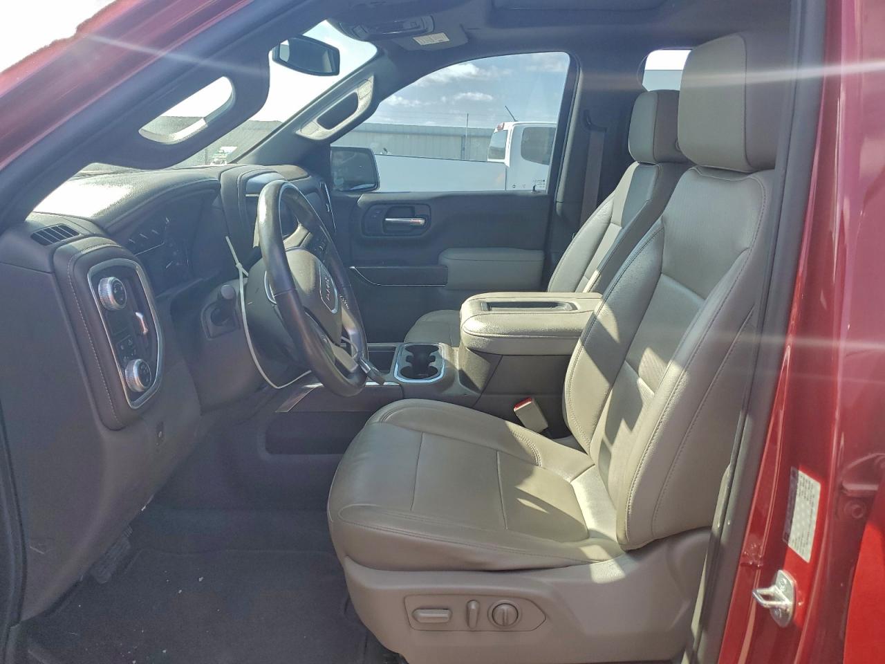 GMC Sierra C1500 Slt Image 6