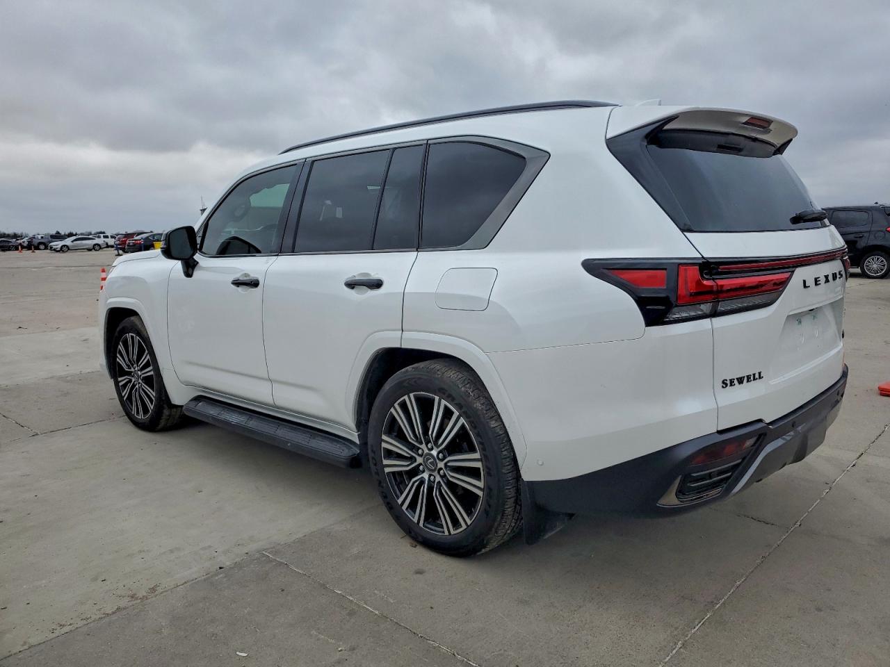 Lexus Lx 700h Ov 700h Overtrail Image 8