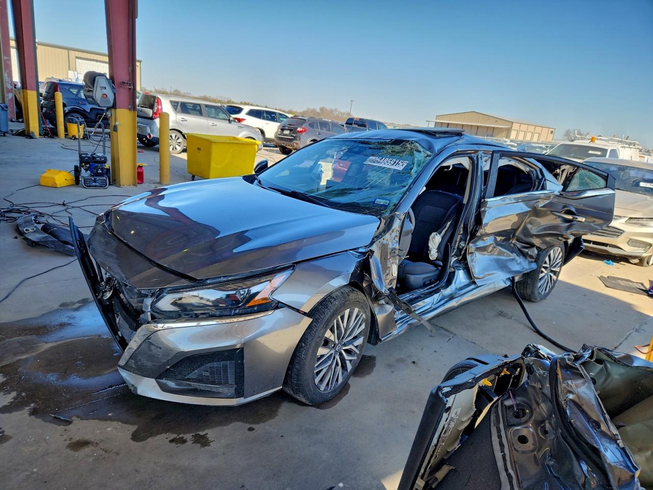 Nissan Altima Sv Image 1