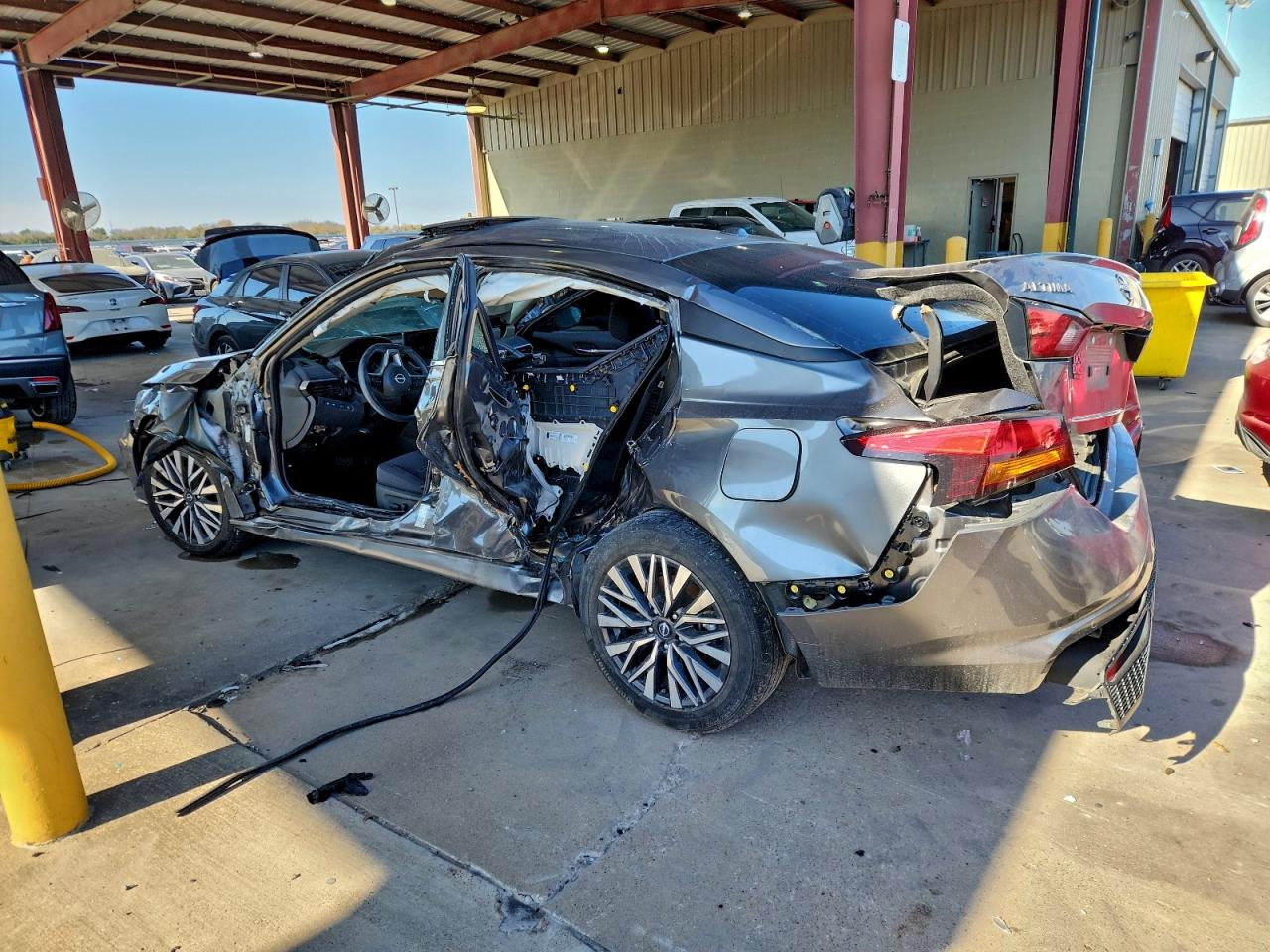 Nissan Altima Sv Image 12