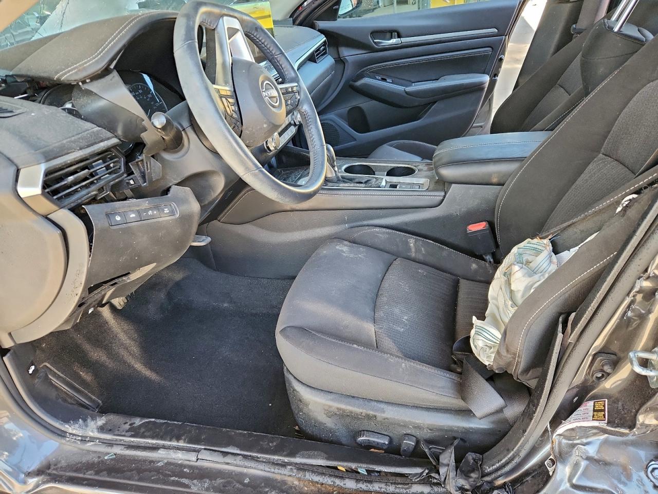 Nissan Altima Sv Image 10