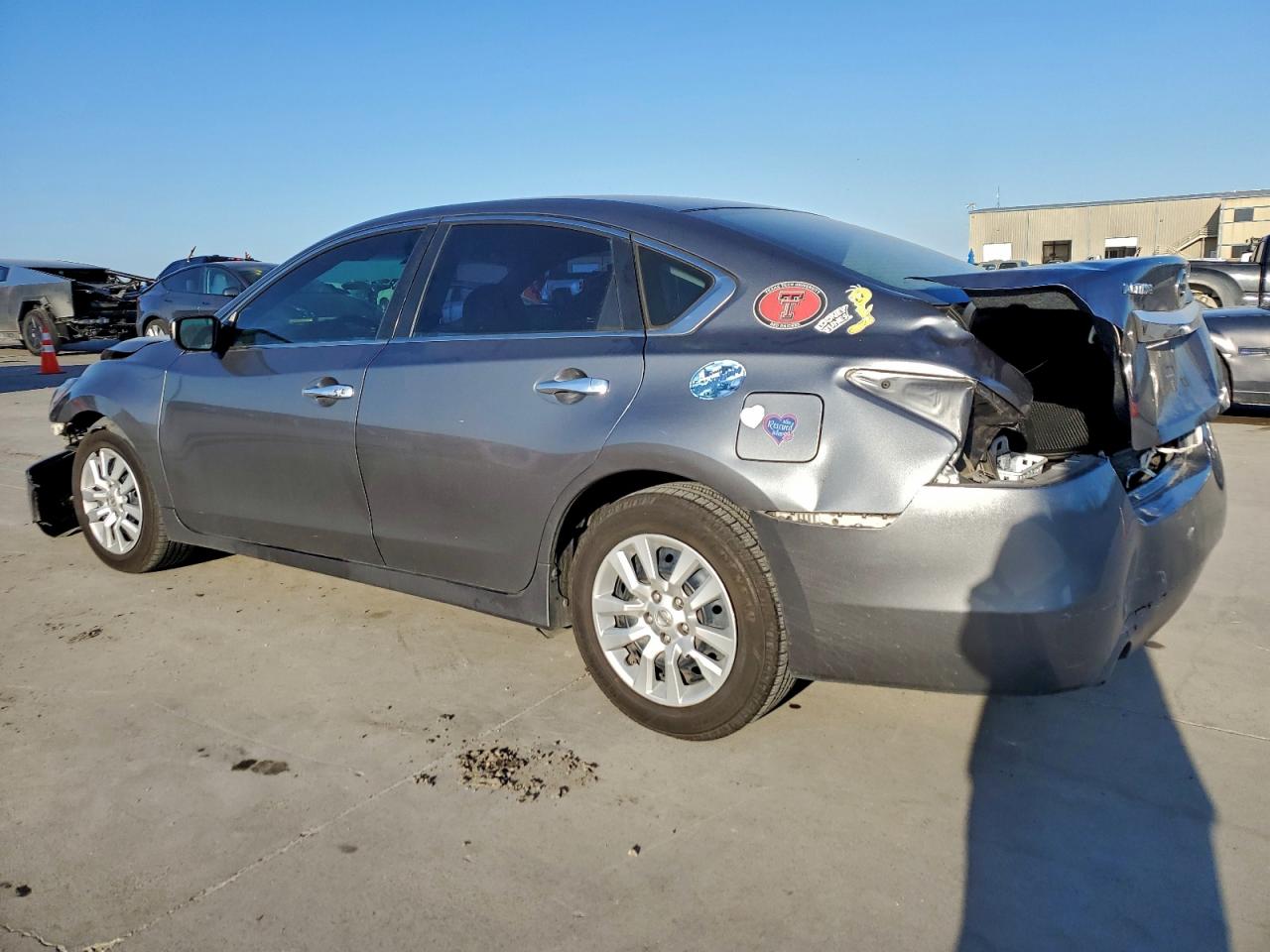 Nissan Altima 2.5 Image 2