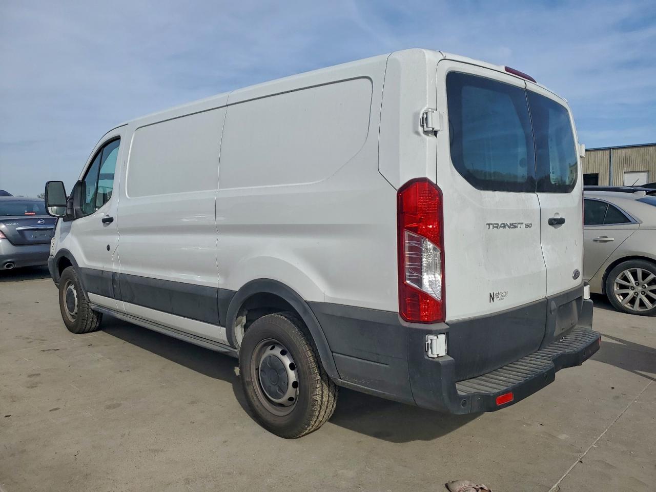 Ford Transit T-150 Image 2