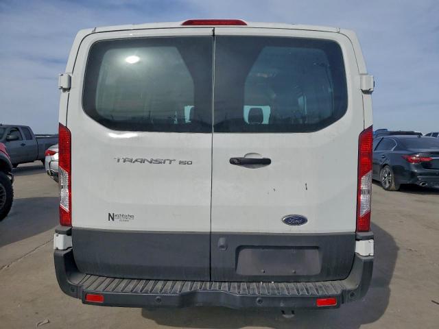 Ford Transit T-150 Image 4