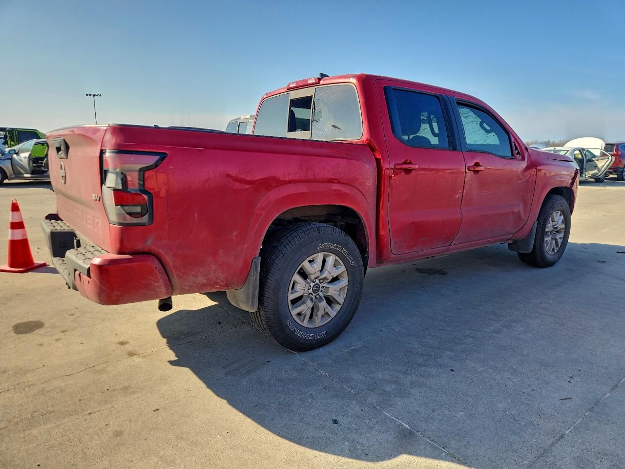 Nissan Frontier S Image 2