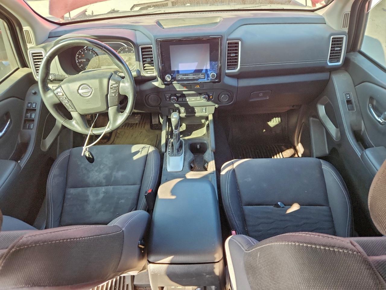 Nissan Frontier S Image 5