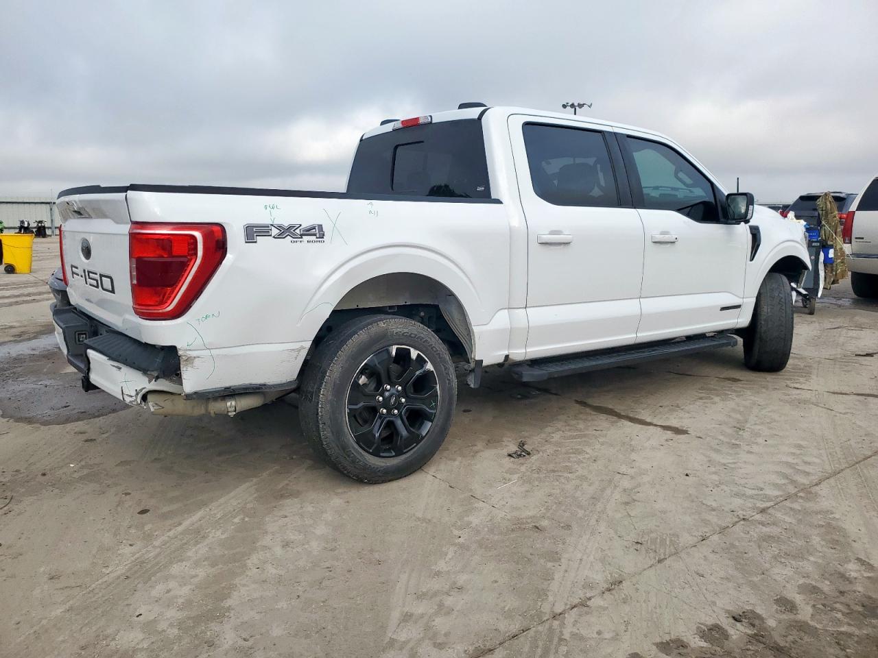 Ford F-150 Supercrew Image 6