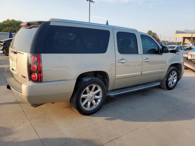 GMC Yukon Denali Image 2