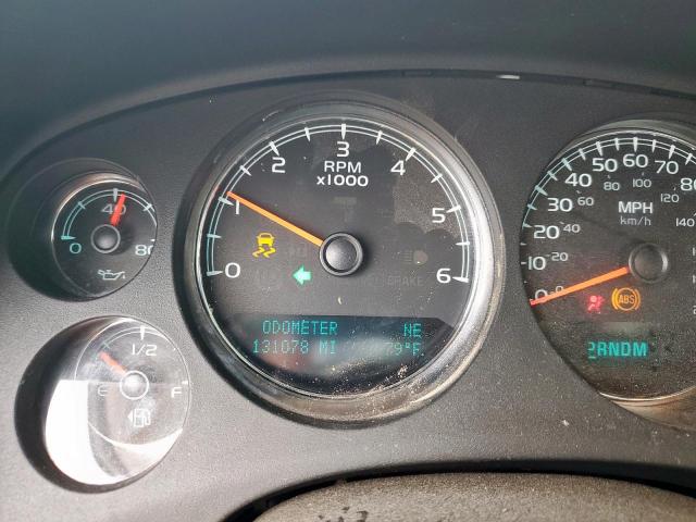 GMC Yukon Denali Image 9