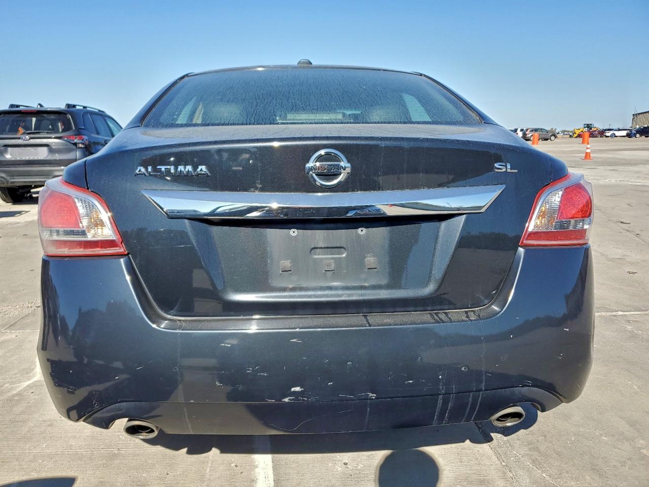 Nissan Altima 2.5 Image 3