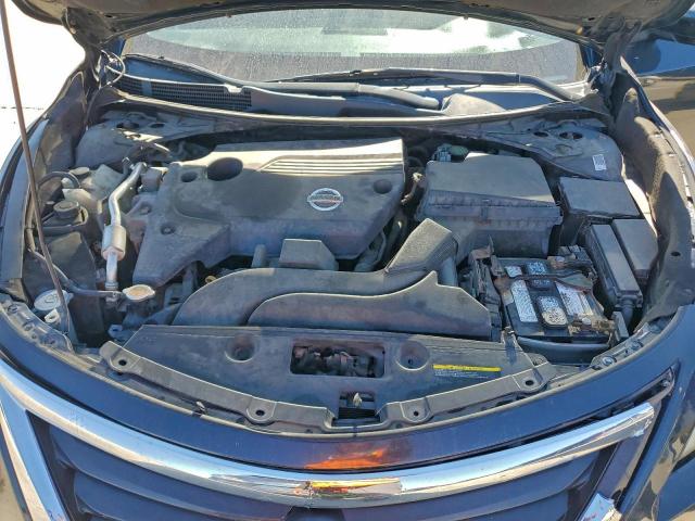 Nissan Altima 2.5 Image 9