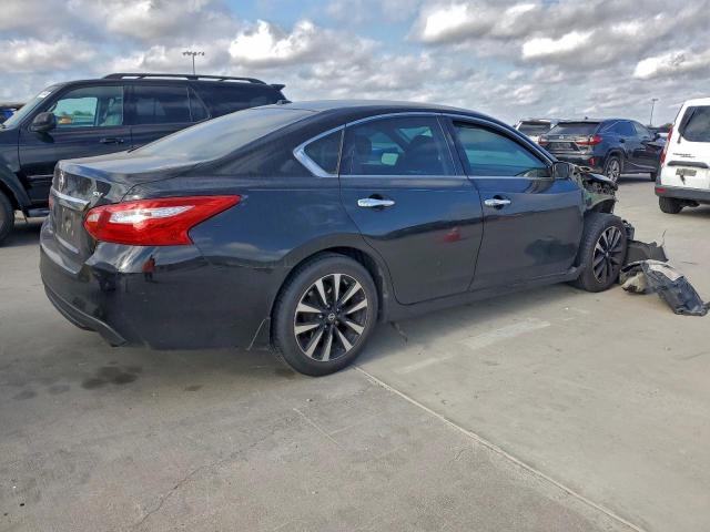 Nissan Altima 2.5 Image 2