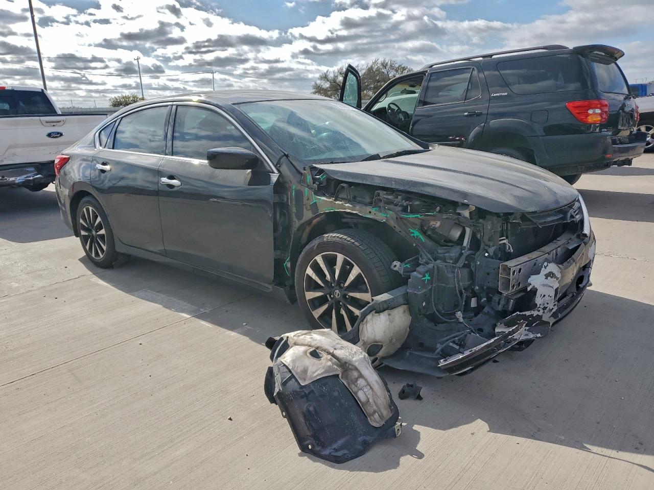 Nissan Altima 2.5 Image 8