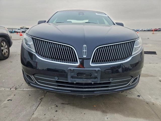 Lincoln MKS Image 4