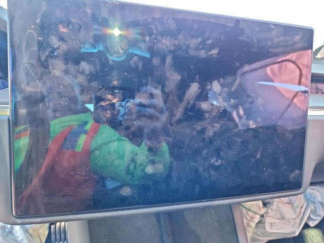 Tesla Model S Image 8