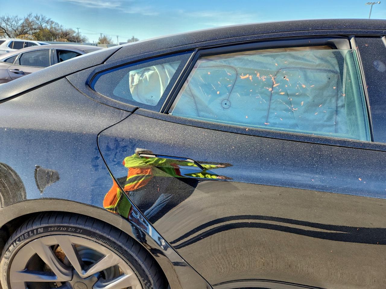 Tesla Model S Image 10