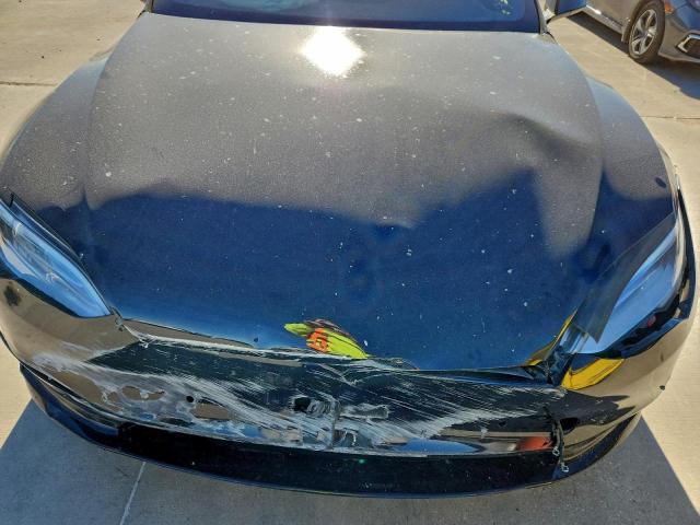 Tesla Model S Image 9