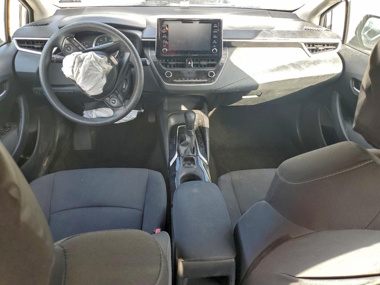 Toyota Corolla Le Image 11