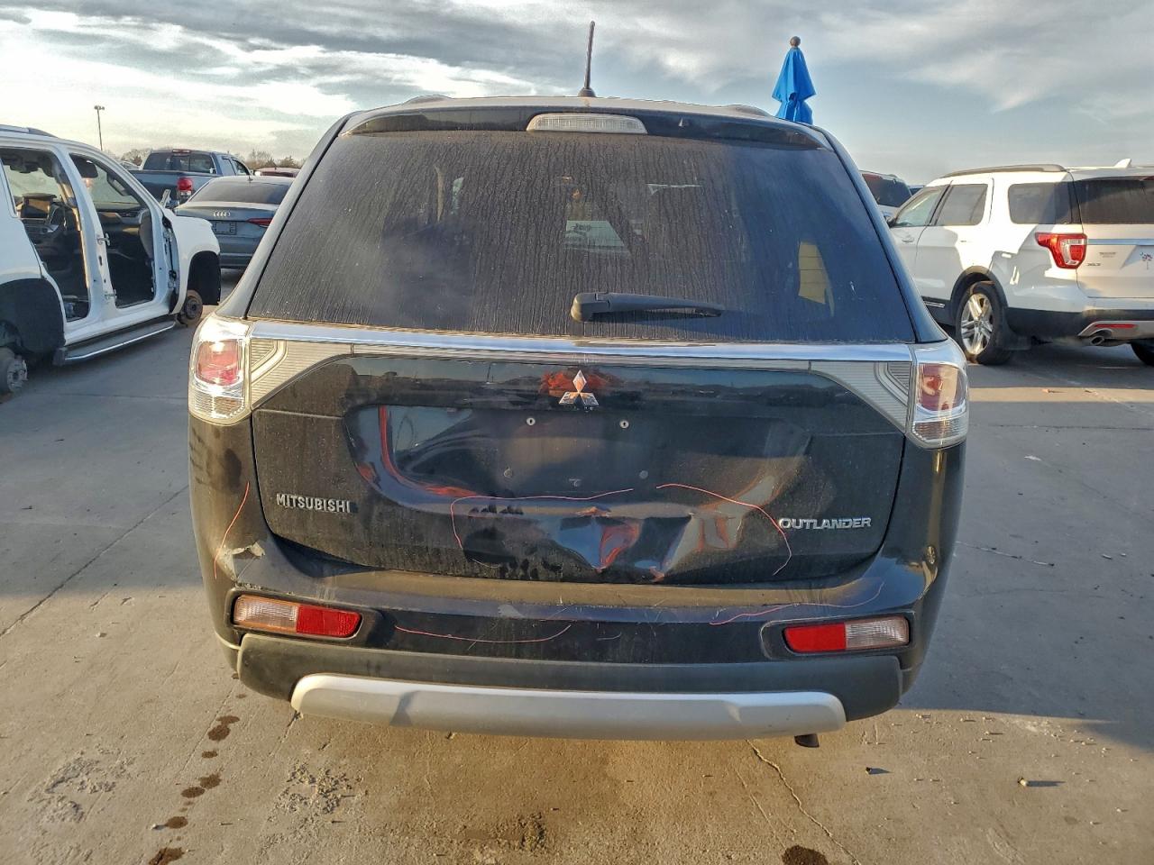 Mitsubishi Outlander Se Image 11